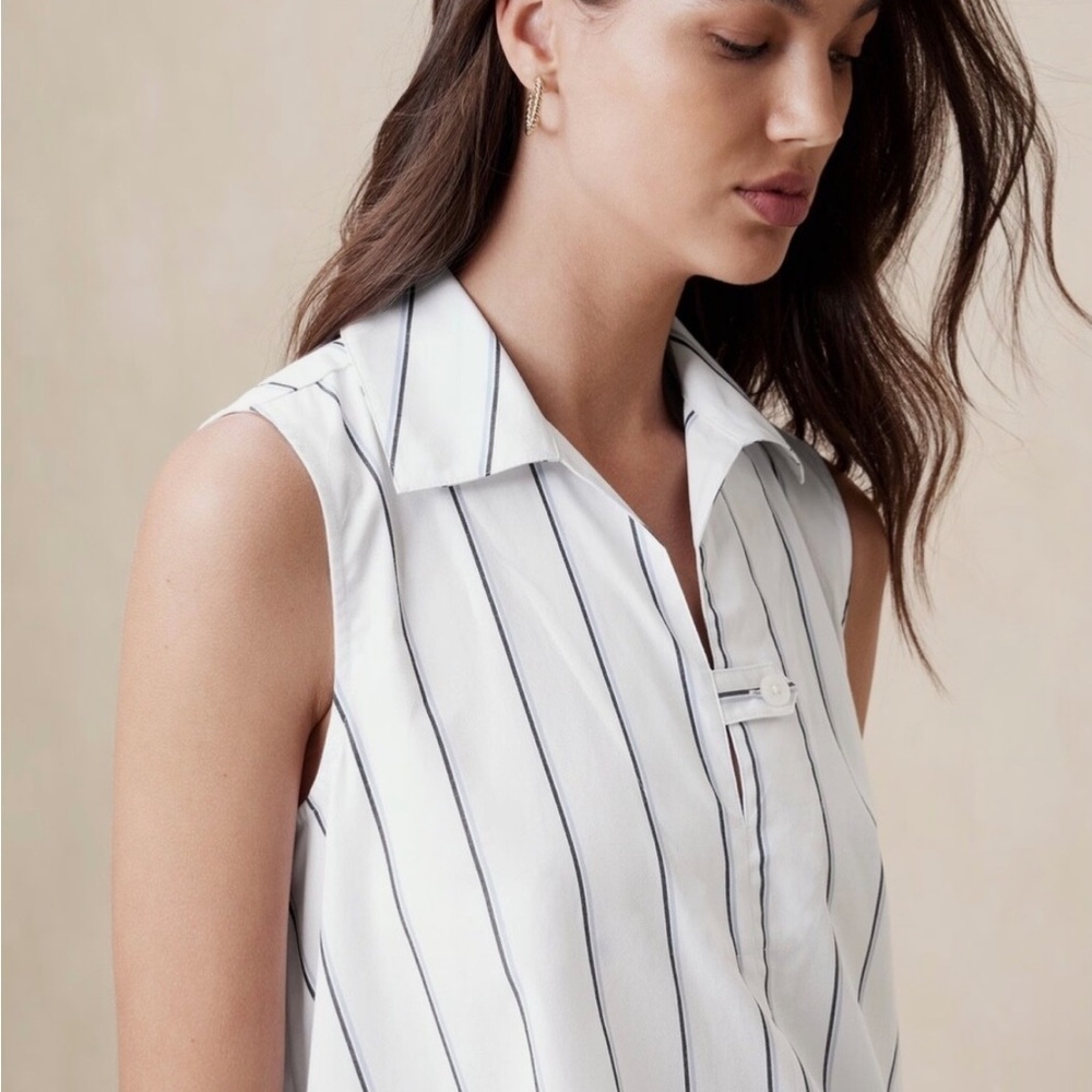 Banana Republic White and Black Striped Mini Dress - Picture 3 of 10